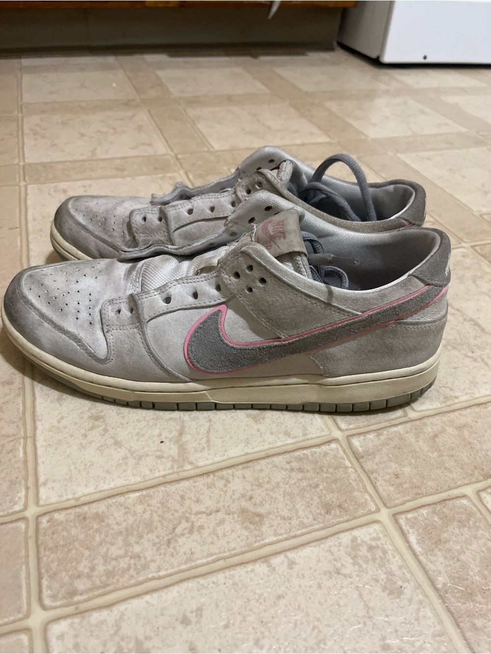 NIKE SB PRO ISHOD WAIR PERFECT PINK - Picture 2 of 5